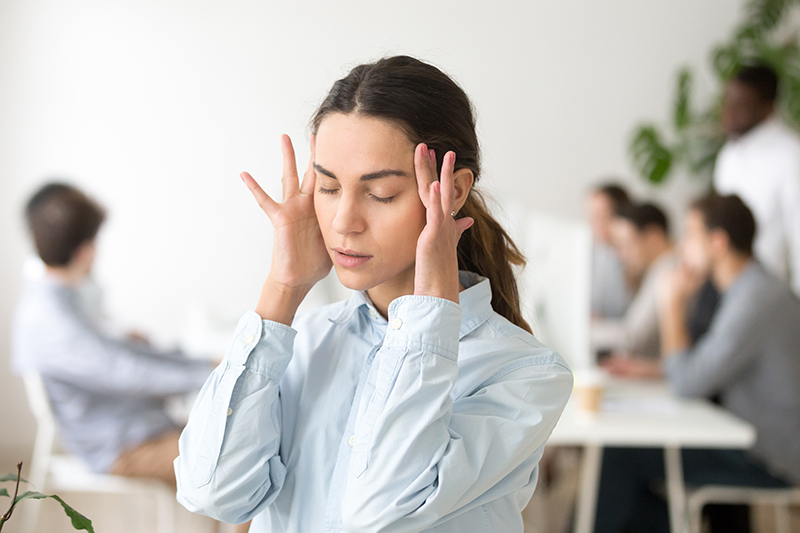 Introbild Massage gegen Kopfschmerzen