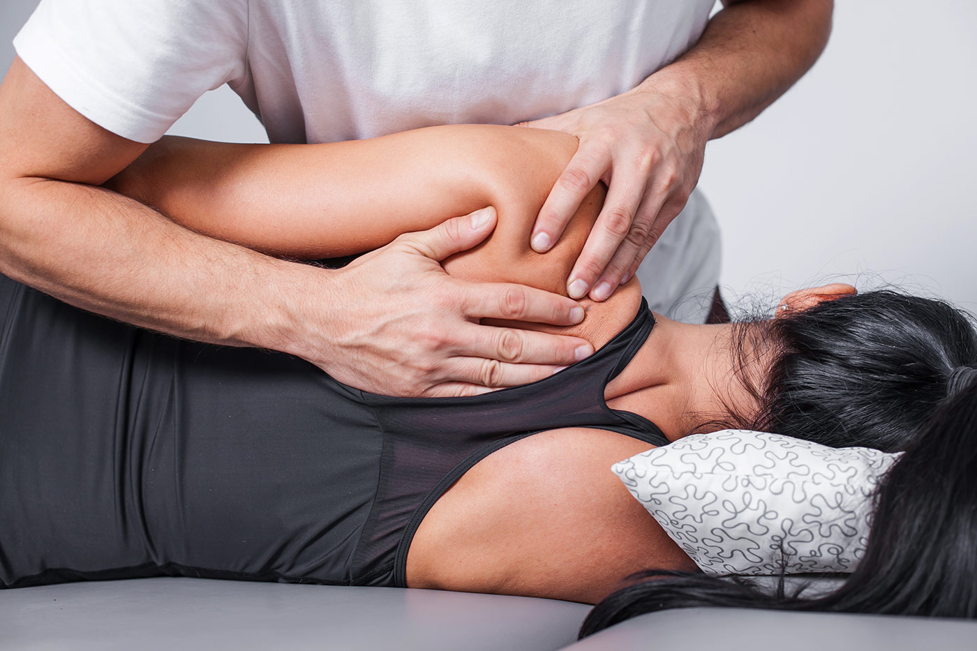 Massage und Schmerz -- Massage bei Schmerzen