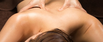 Shiatsu Massage am Rücken